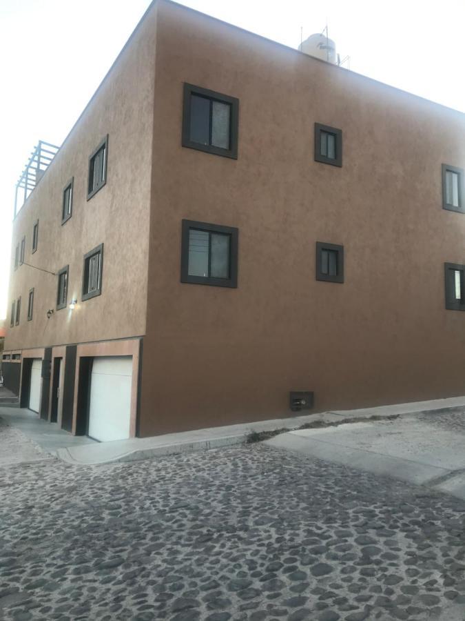 Апартаменты Departamentos Pensamiento Альенде Экстерьер фото